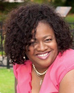 Lisa McNair headshot