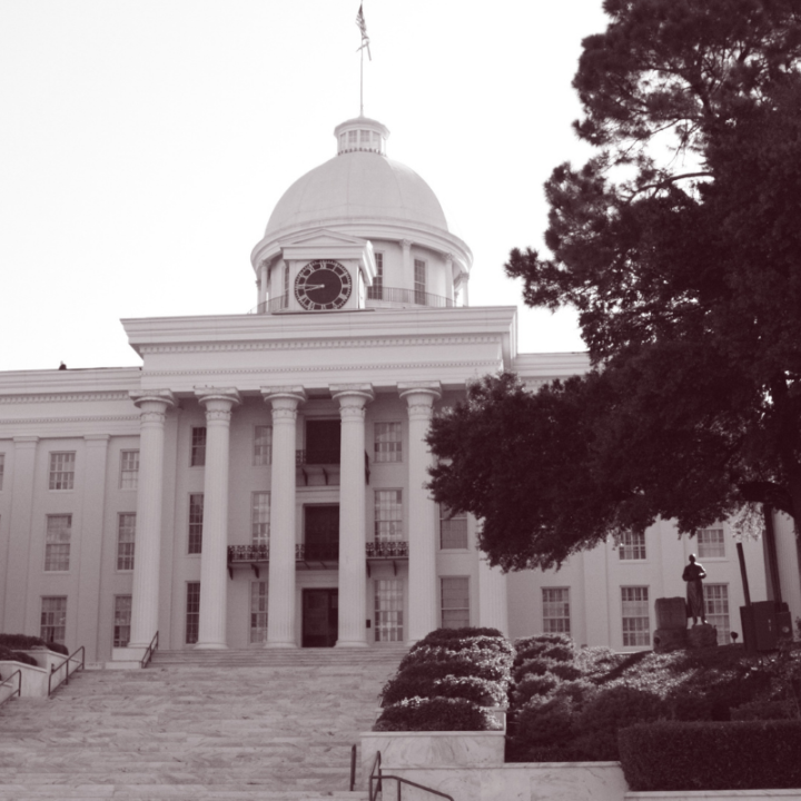 A picture of the Alabama Capitol.